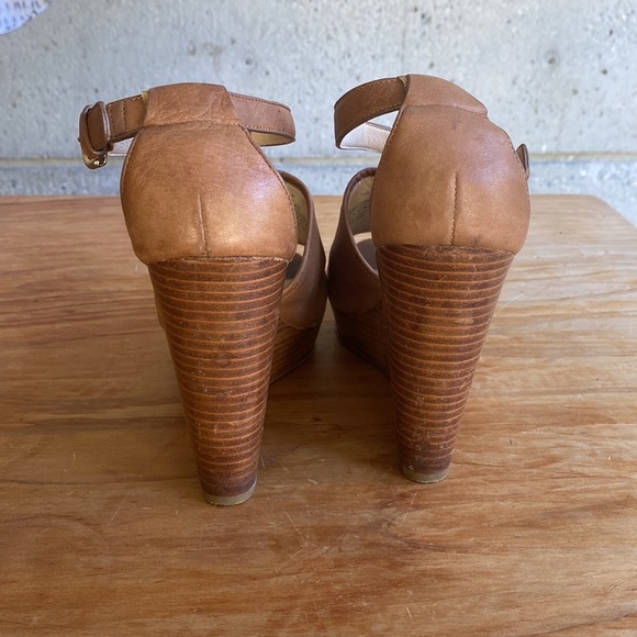 Coach leather and wood wedges - Picture 4 of 9
